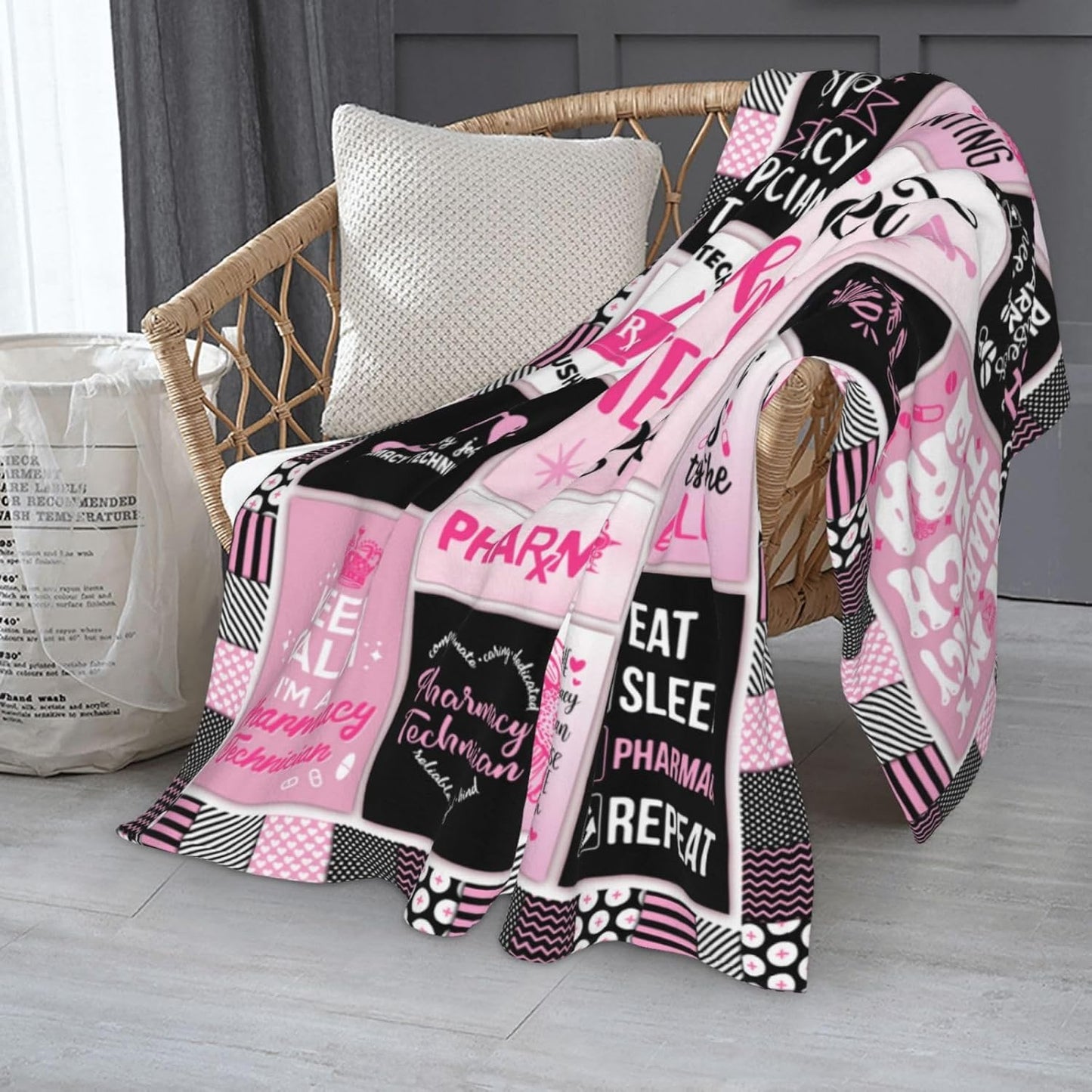 Pharmacy Technician Gifts, Christmas Pharmacy Tech Gifts, Pharmacy Week Gifts, Pharmacy Technician Day Gifts for Women, Gifts for Pharmacy Technician, Pharmacy Tech Appreciation Gift Blanket 60" X 50"